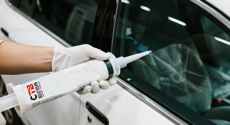 聚氨酯膠固化慢、容易流淌是什么原因，如何解決？